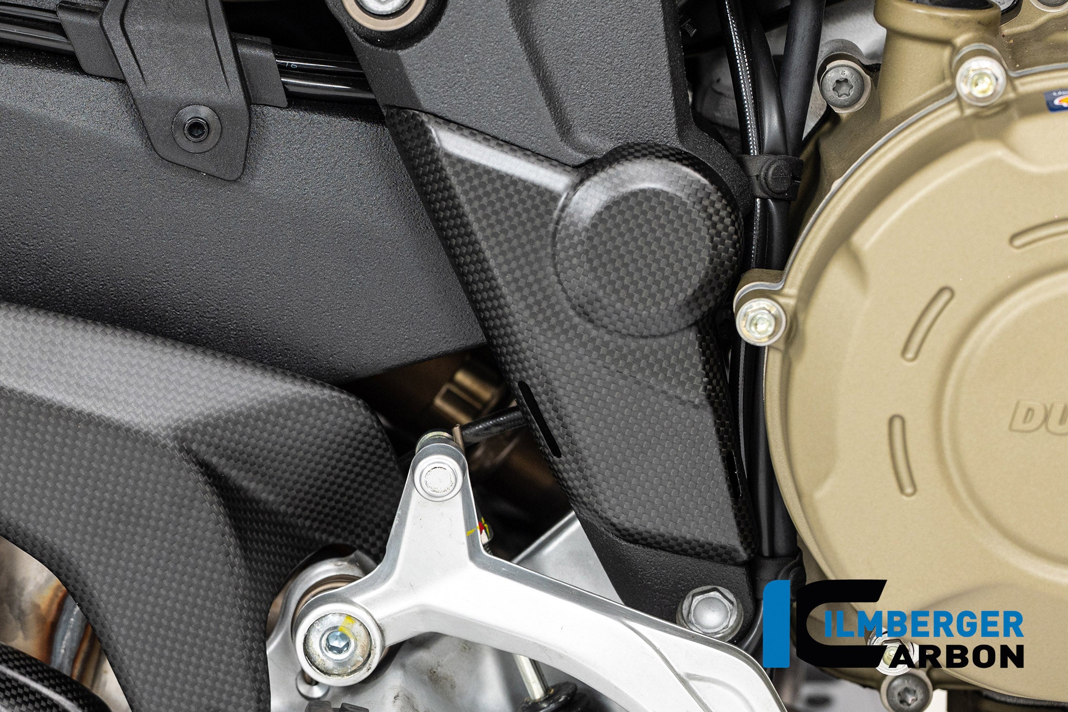 Ilmberger Carbon / イルムバーガー フレームカバー(右側) カーボンマット Ducati Multistrada V4 2025 | CM.RAR.007.MTS25