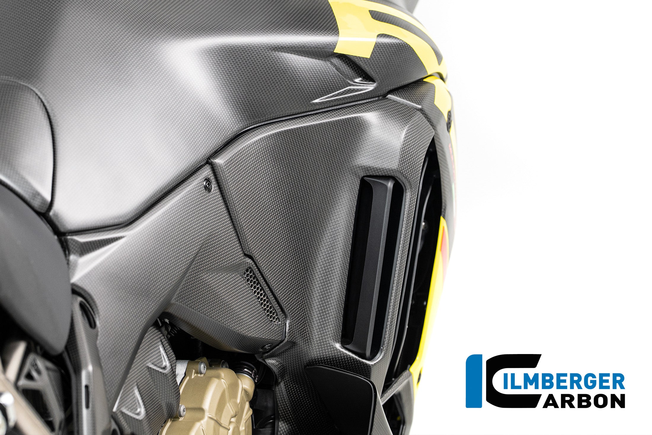 Ilmberger Carbon / イルムバーガー 右側フェアリング(カーボン・マット仕上げ) Ducati Multistrada V4 2025年モデル | CM.SDR.010.MTS25
