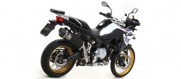 Arrow Street Maxi Race-Tech Aluminium Dark Silencer with Carby End Cap、Endcap Carbon、ECEホモログ、DBキラーが含まれています | 72629AKN