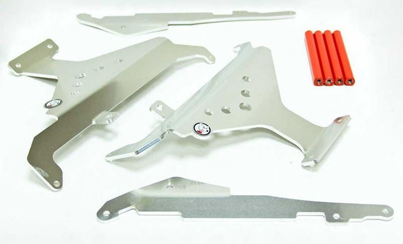 AXP-Racing / エーエックスピーレーシング ラジエーターブレース - レッドスペーサー | AX1257