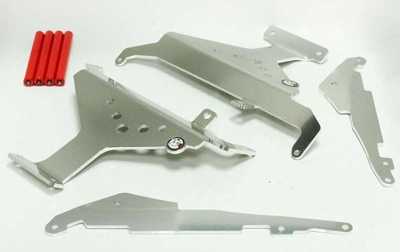 AXP-Racing / エーエックスピーレーシング ラジエーターブレース - レッドスペーサー | AX1370