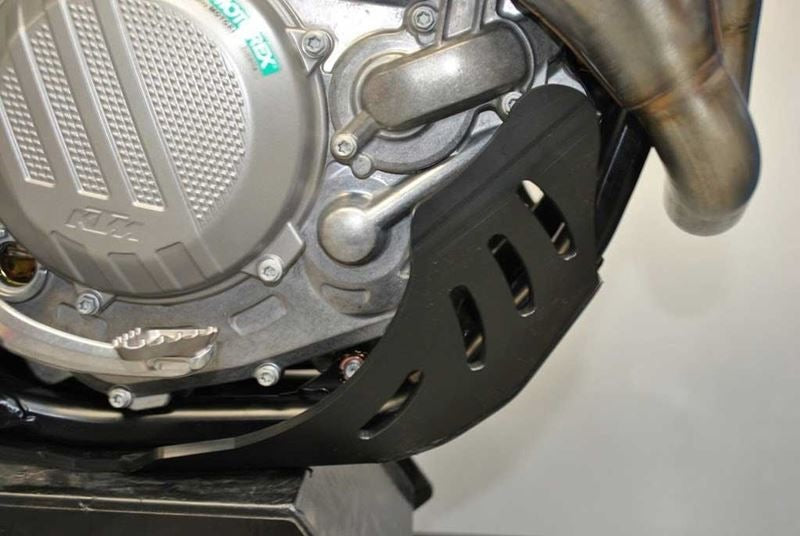 AXP-Racing / エーエックスピーレーシング スキッドプレート PHD 6mm - ブラック | AX1371