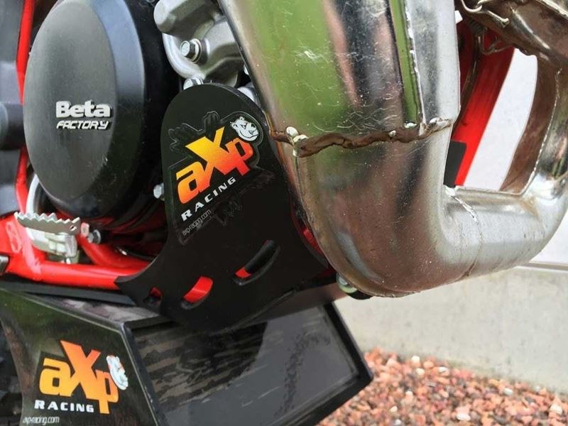 AXP-Racing / エーエックスピーレーシング スキッドプレート PHD 6mm - ブラック | AX1396