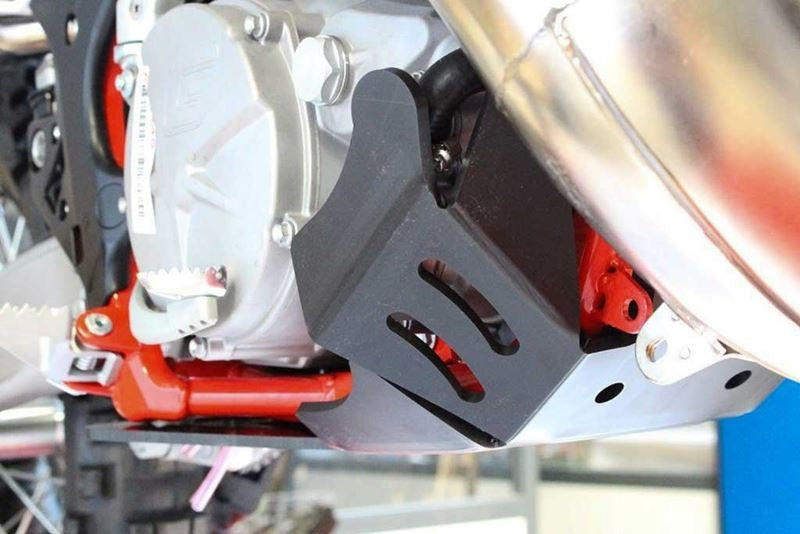 AXP-Racing / エーエックスピーレーシング スキッドプレート PHD 6mm - ブラック | AX1443