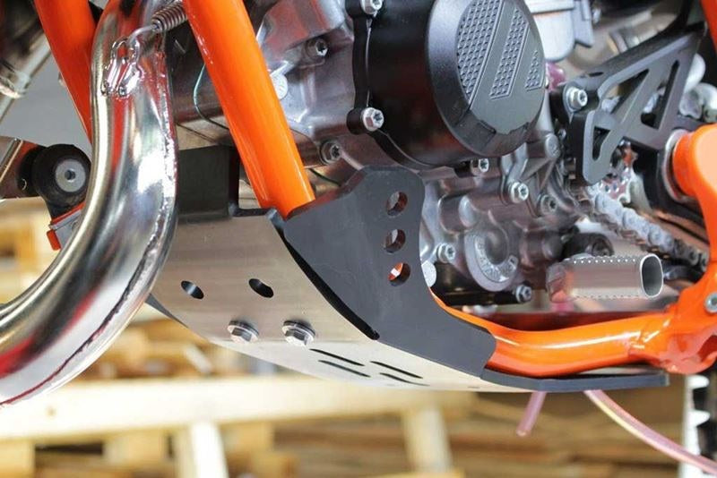 AXP-Racing / エーエックスピーレーシング スキッドプレート PHD 6mm - ブラック | AX1485