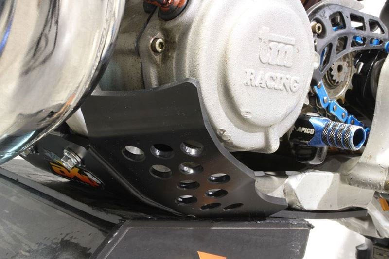 AXP-Racing / エーエックスピーレーシング スキッドプレート PHD 6mm - ブラック | AX1533
