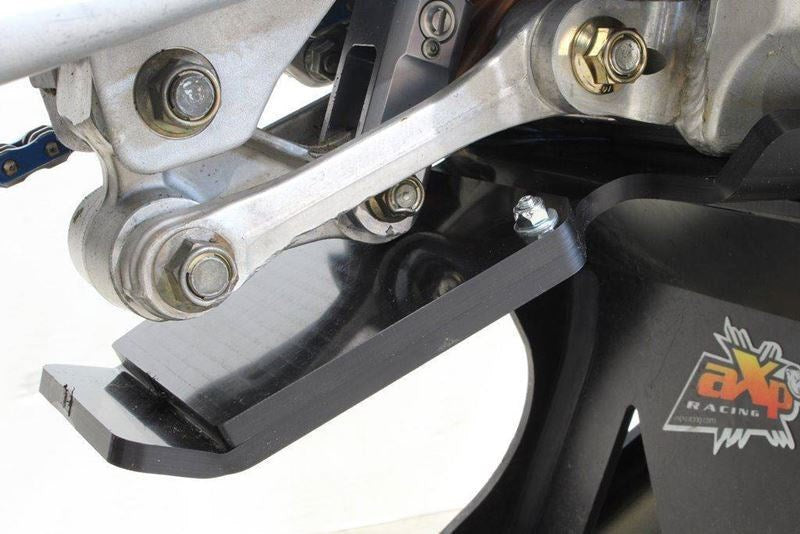 AXP-Racing / エーエックスピーレーシング Xtrem HDPE スキッドプレート - ブラック | AX1534