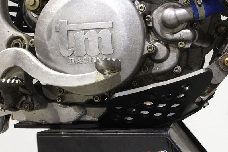 AXP-Racing / エーエックスピーレーシング スキッドプレート PHD 6mm - ブラック | AX1538