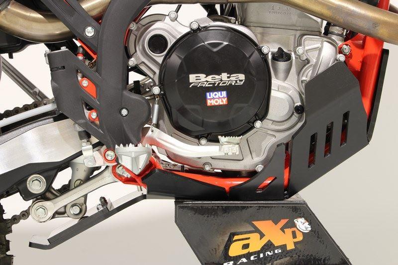 AXP-Racing / エーエックスピーレーシング Xtrem HDPE スキッドプレート - ブラック | AX1555