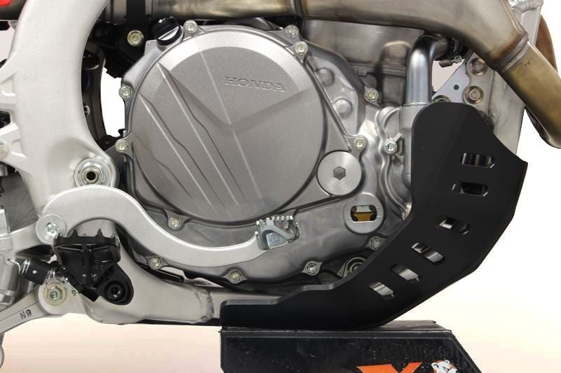 AXP-Racing / エーエックスピーレーシング スキッドプレート PHD 6mm - ブラック | AX1575