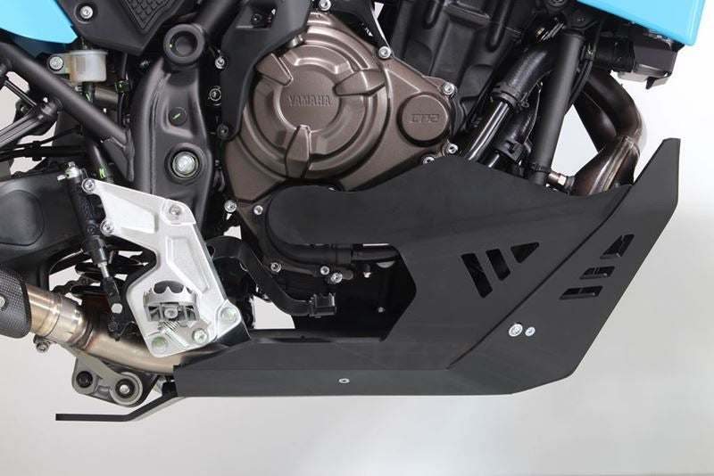 AXP-Racing / エーエックスピーレーシング Adventure スキッドプレート HDPE 8mm - ブラック | AX1606