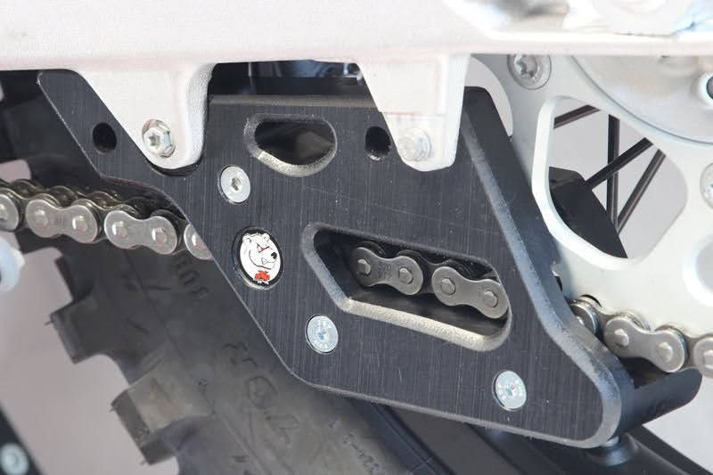 AXP-Racing / エーエックスピーレーシング チェーンガイド - ブラック | AX1612