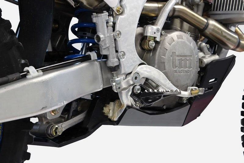 AXP-Racing / エーエックスピーレーシング Xtrem HDPE スキッドプレート - ブラック | AX1625