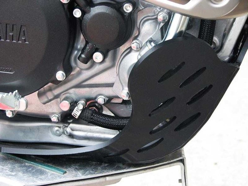 AXP-Racing / エーエックスピーレーシング スキッドプレート PHD 6mm - ブラック | AX6062