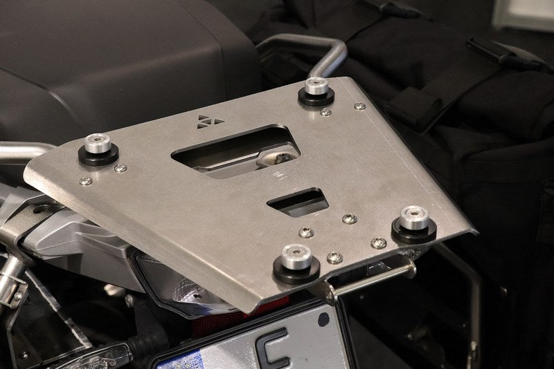 エボトップケース取り付けプレート