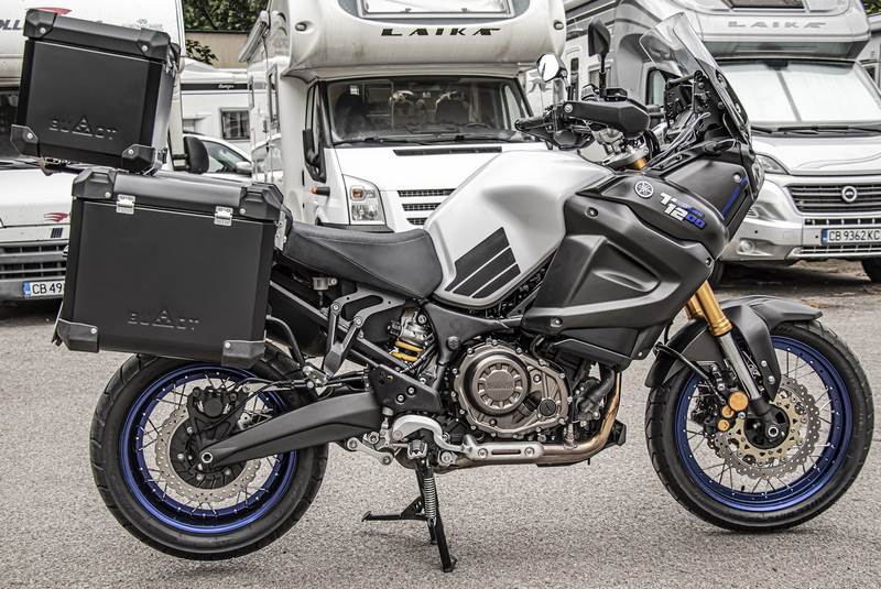 ディフェンダーエボトップケース(トップラック付)ブラック