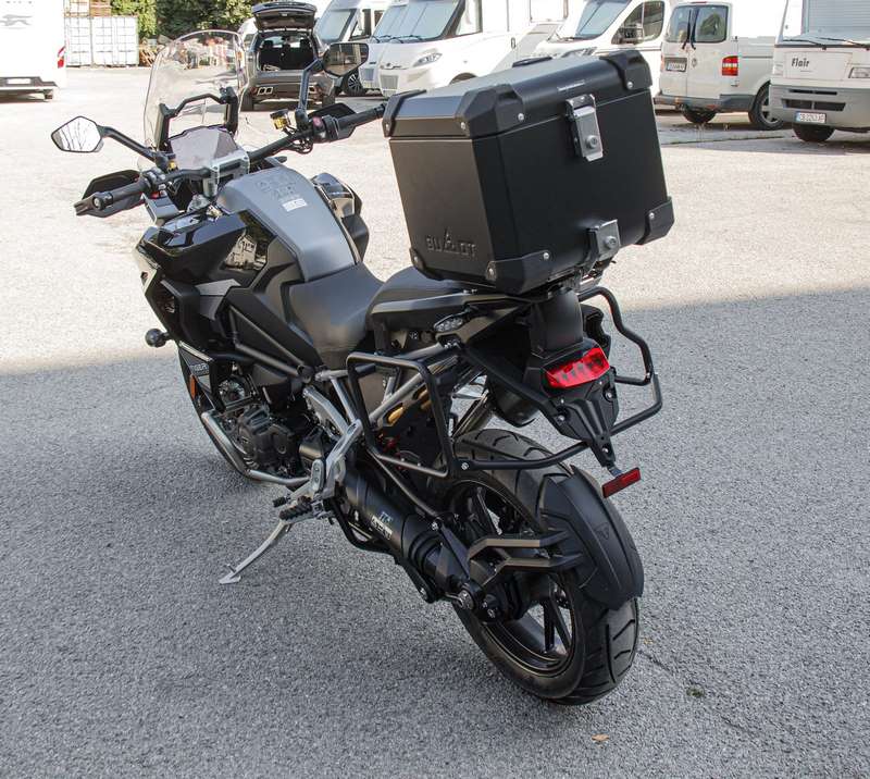トップケース(トップマウント含む)、ブラック
