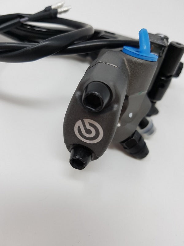 CNC Racing RADIAL BRAKE MASTER CYLINDER BREMBO 19RCS CORSA CORTA FOLD-UP LEVER 18-20 RATIO Black | 110C74010