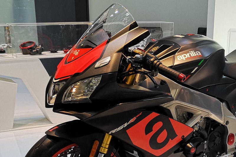 CNC Racing Mirror blank covers Aprilia RSV4 | CS805