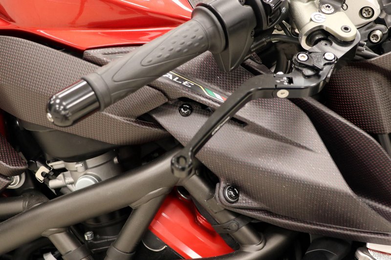 CNC Racing / シーエヌシーレーシング Airbox intake screw kit MV Agusta Brutale 1000 and Rush | KV461