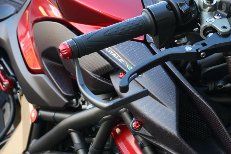 CNC Racing / シーエヌシーレーシング Airbox intake screw kit MV Agusta Brutale 1000 and Rush | KV461