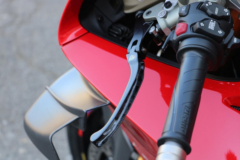 CNC Racing Clutch lever folding Race - Carbon Glossy Carbon | LCR12K