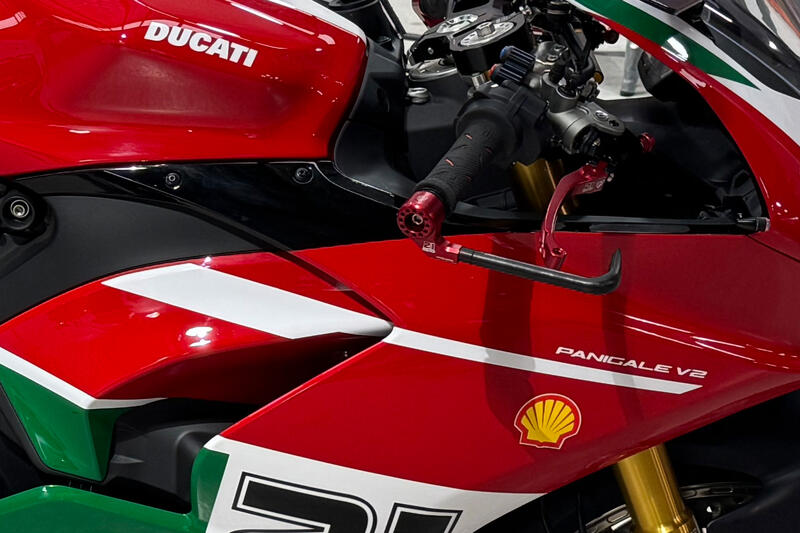 ブレーキガードレース - フロントブレーキレバー保護 - トロイ・ベイリス限定版 レッド