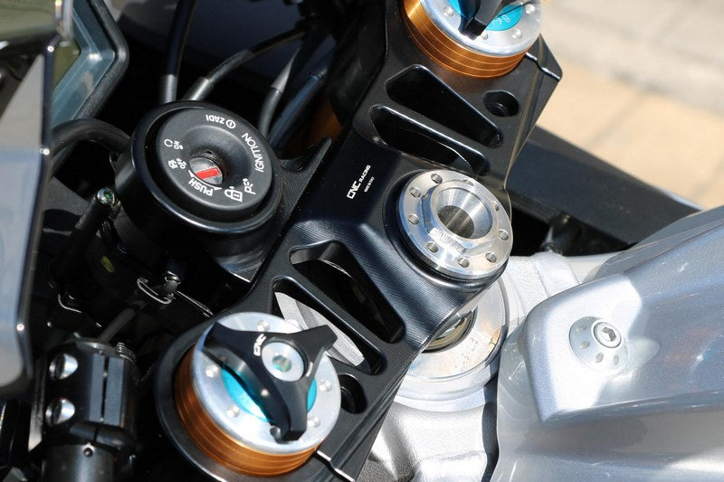CNC Racing Triple clamps Aprilia RSV4 - Top Yoke Black | PST13B