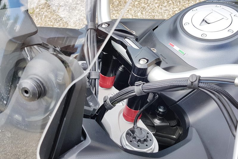 CNC Racing BAR ADAPTOR SPACERS H 30mm Ducati Multistrada 950/1200/1260 | RM253