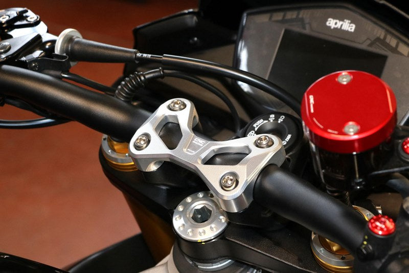 CNC Racing Handlebar top clamp Aprilia Tuono | RM256