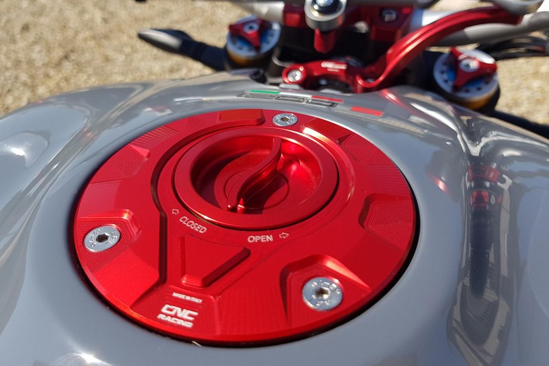 CNC Racing Fuel tank cap - flange Gear | TSB13