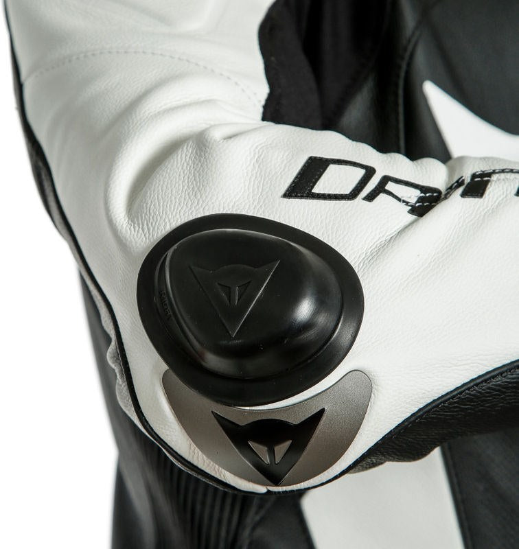 Dainese / ダイネーゼ LAGUNA SECA 5 1PC レザースーツ パーフォレーション ブラック/ホワイト | 201513467-622