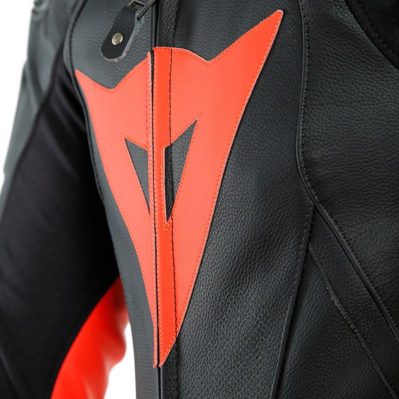 Dainese / ダイネーゼ LAGUNA SECA 5 1PC レザースーツ パーフォレーション ブラック/フルオレッド | 201513467-628