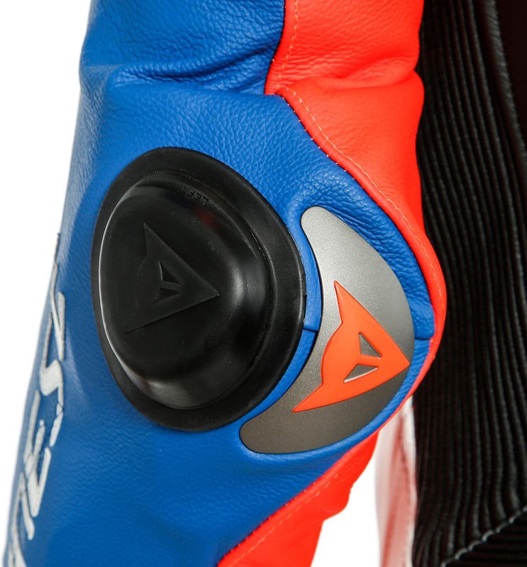 Dainese / ダイネーゼ LAGUNA SECA 5 1PC レザースーツ パーフォレーション ホワイト/ライトブルー/ブラック/フルオレッド | 201513467-88E