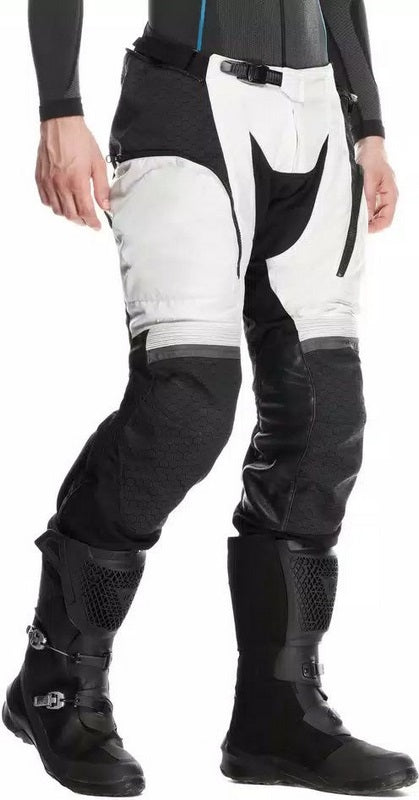 Dainese / ダイネーゼ SUPER ADVENTURE ABSOLUTESHELL パンツ ブラック/グレイシャーグレー/レッド | 2016700006-Y22