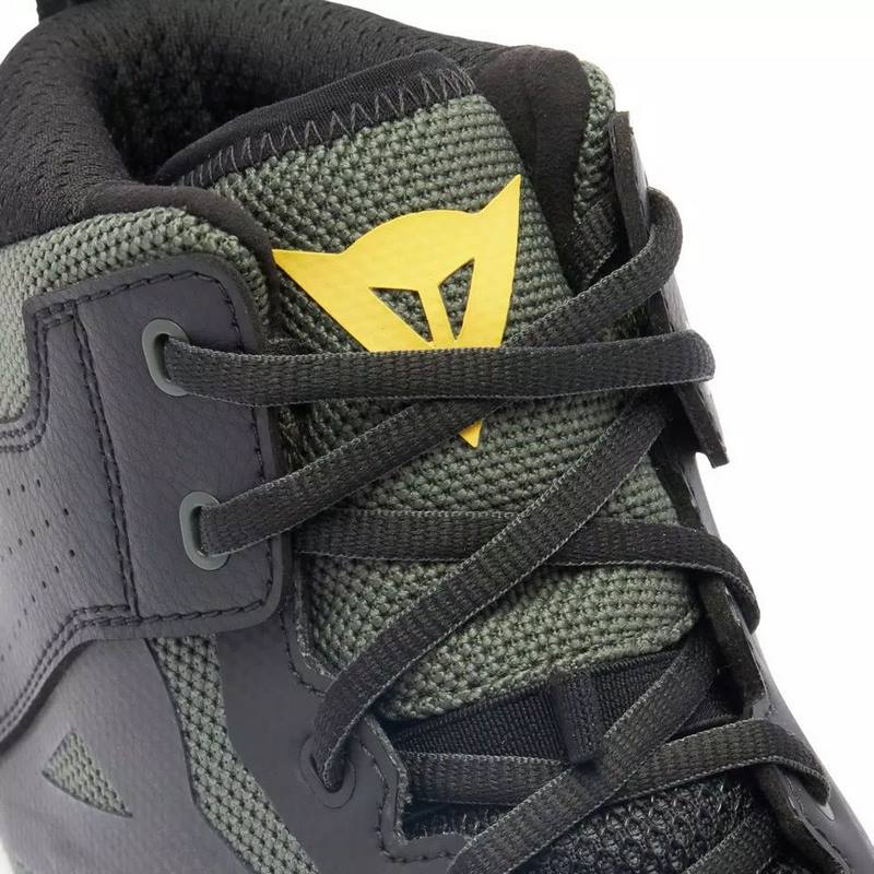 Dainese / ダイネーゼ SUBURB AIR シューズ ブラック/ホワイト/ARMY グリーン | 2017700011-50J