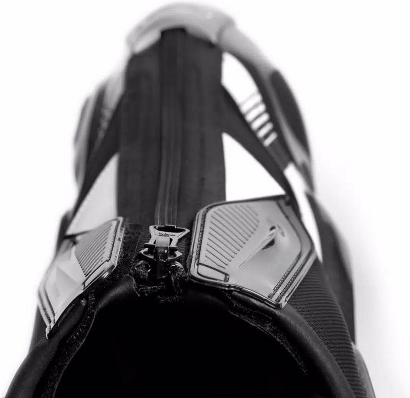 Dainese / ダイネーゼ TORQUE 4 S ブーツ ブラック/ホワイト | 2017900117-622