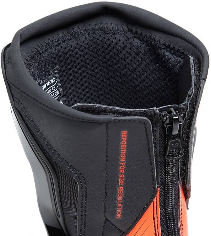 Dainese / ダイネーゼ NEXUS 2 ブーツ ブラック/フルオレッド | 201795229628008