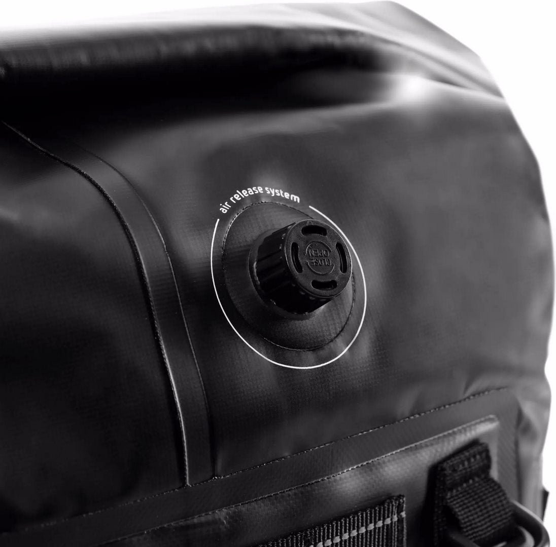 Dainese / ダイネーゼ EXPLORER WP UPBAG 19L ブラック | 2019800002-001