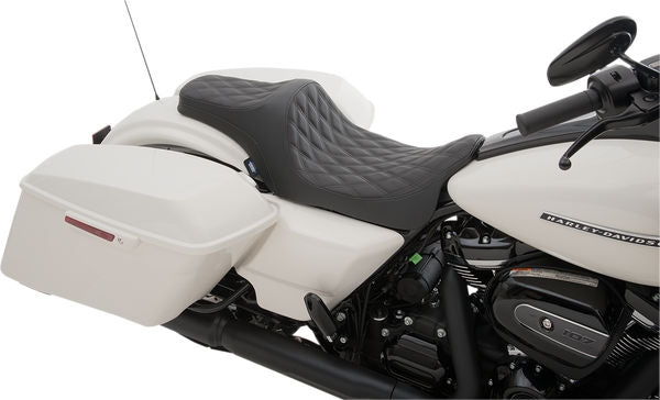 Drag Specialties SEAT DBL DIAM BLK VINL FL | 0801-1114