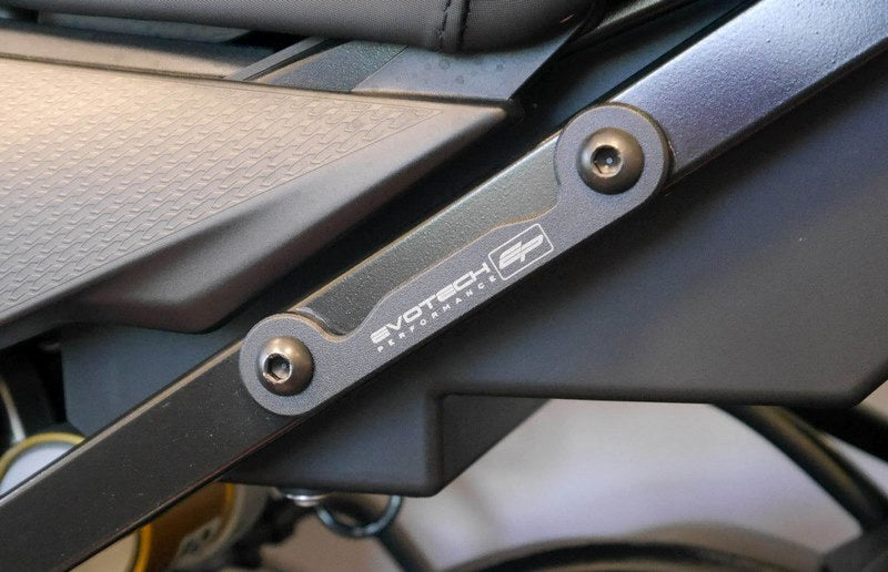EVOTECH PERFORMANCE / エヴォテック パフォーマンス マフラーステー ブランキングプレート キット | PRN008192-013728