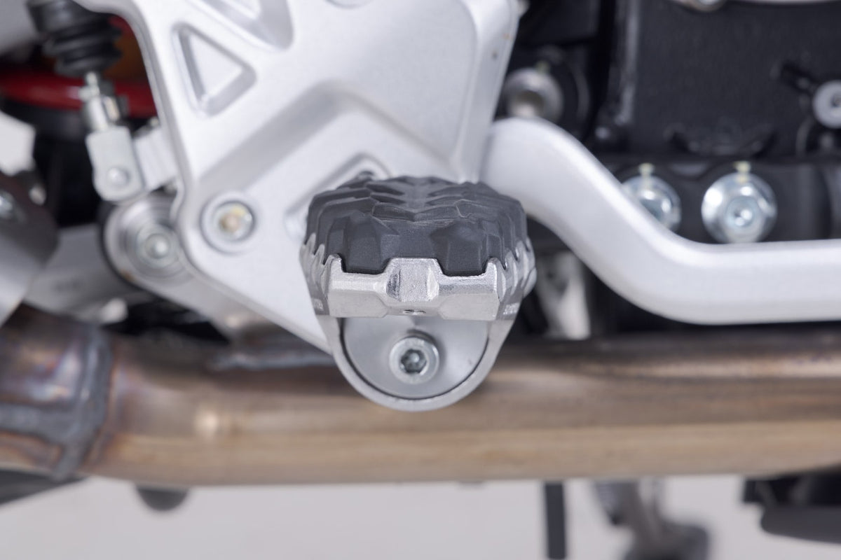 SW-MOTECH / SWモテック EVO Fußrasten-Kit Silbern/Schwarz. MV Agusta Enduro Veloce (24-). | FRS.28.112.10000