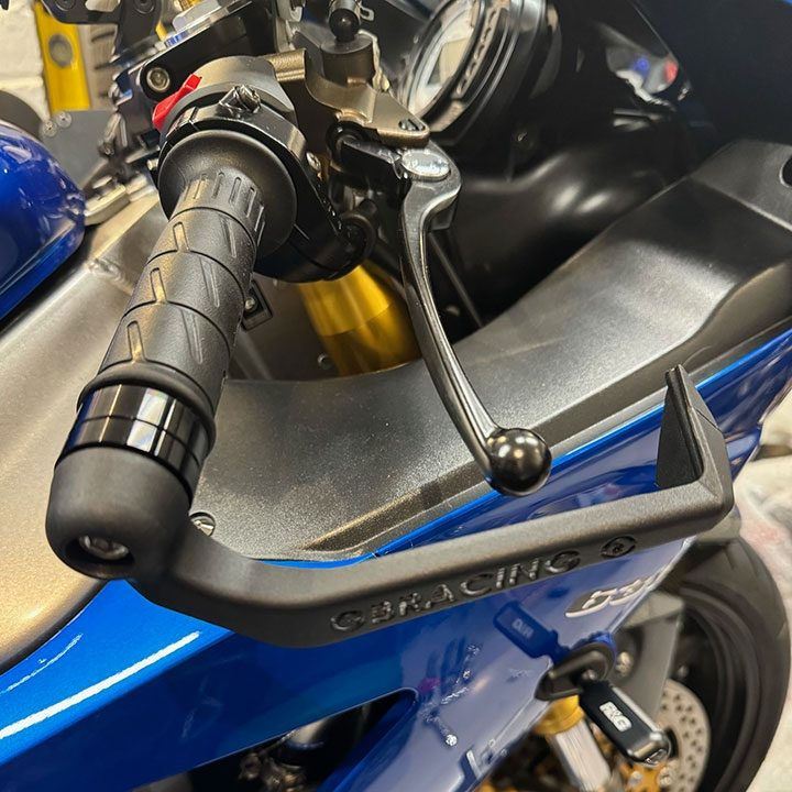 GBRacing / ジービーレーシング M8 スレッド ブレーキレバーガード 5mmスペーサー、6mmリセス、160mmモールド | BLG-M8-S5-B5-R6-A160-GBR