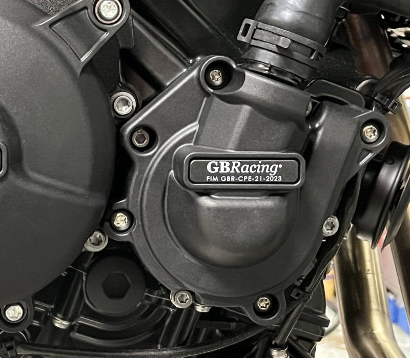 GBRacing / ジービーレーシング F 900 R ウォーターポンプカバー 2020 | EC-F900R-2020-5-GBR