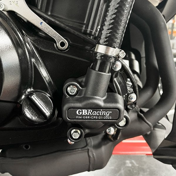 GBRacing / ジービーレーシング YZF-R3ウォーターポンプカバー2023 | EC-R3-2023-5-GBR