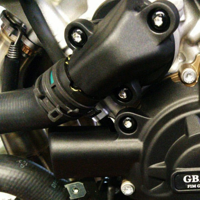 GB Racing / ジービーレーシング BMW S1000RR ウォーターパンプカバー 2019-2020 | EC-S1000RR-2019-5-GBR