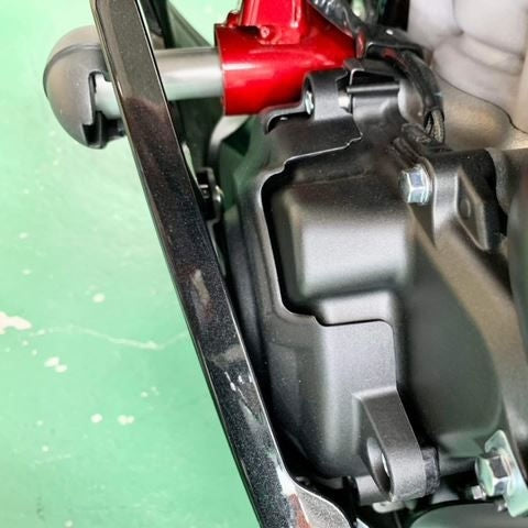 GBRacing / ジービーレーシング ブレットフレームスライダー ZX-25R 2020 - 左手側 | FS-ZX-25R-2020-LHS-S