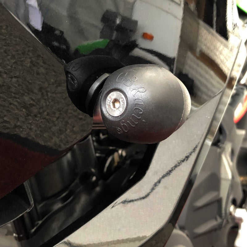 GBRacing / ジービーレーシング ブレットフレームスライダー - 左手側 | FS-ZXR400-2018-LHS-R