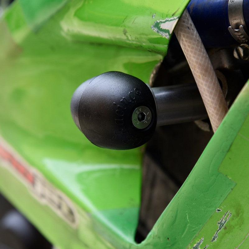 GBRacing / ジービーレーシング ブレットフレームスライダー - 右手側 | FS-ZXR400-L1-L9-RHS-R