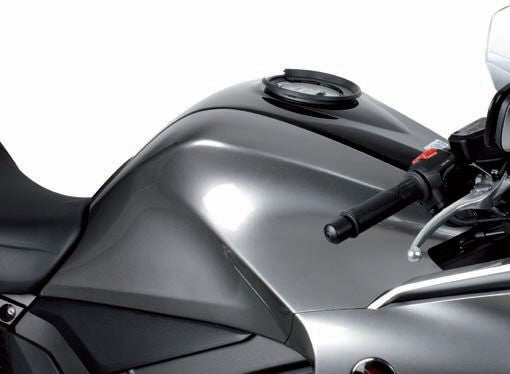 Givi / ジビ タンクロック タンクバック用フィッティング メタルフランジ ER 6n / ER 6f 650 (05-08) | BF04